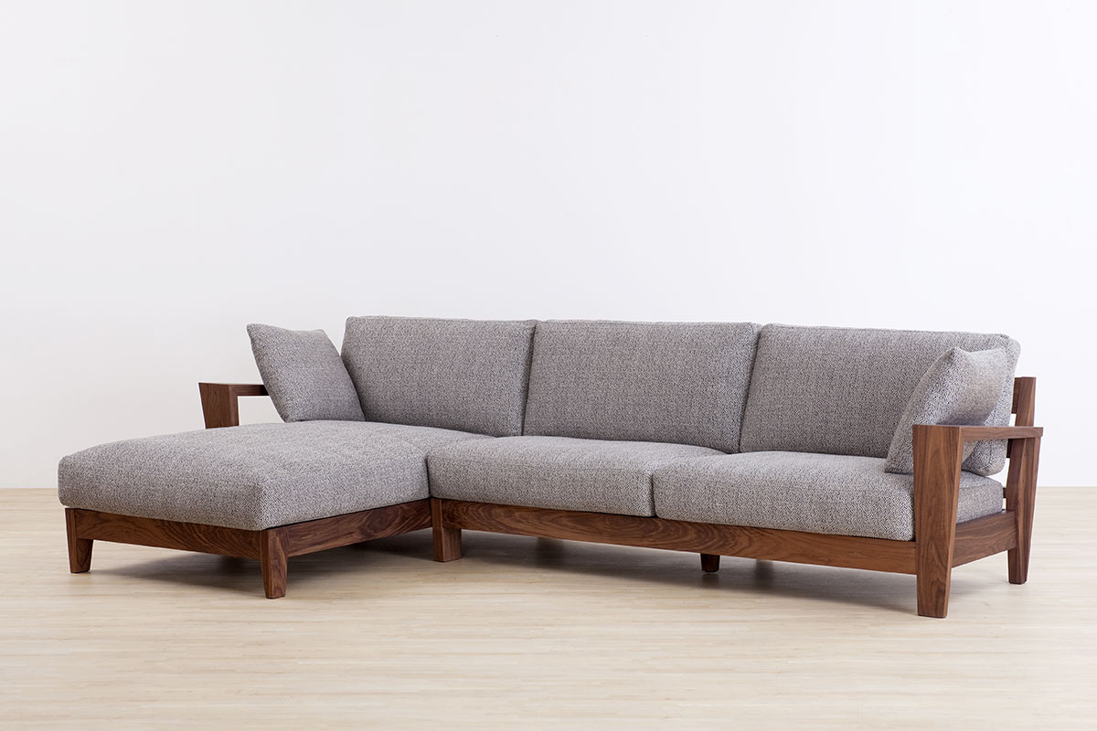 AUTHENTICITY SOFA E COUCH